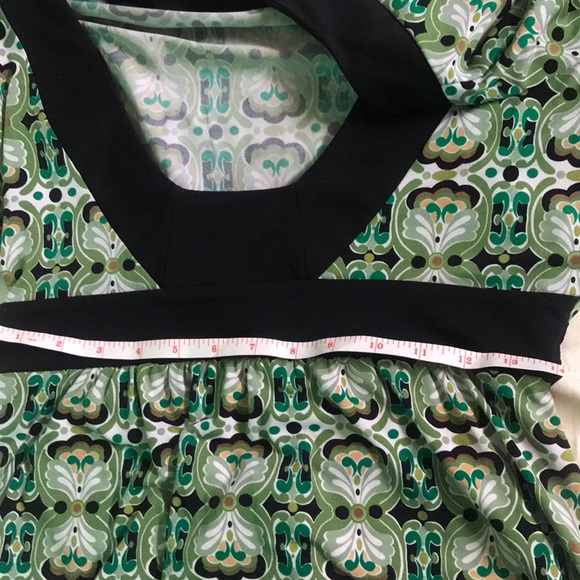 Green Print Deep Plunge Neckline with Bow Back - Picture 6 of 10